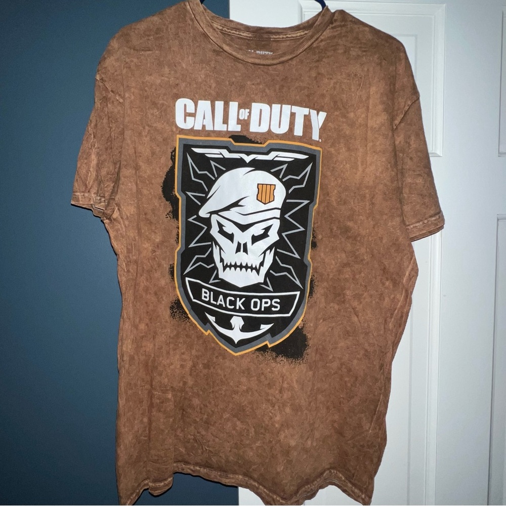 Call of Duty Brown Graphic T-Shirt Men’s Large